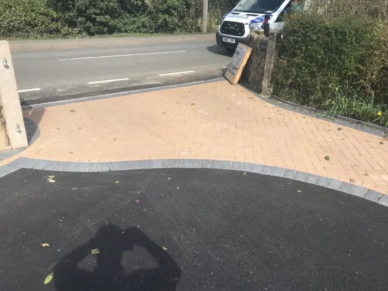 Tarmac Gallery